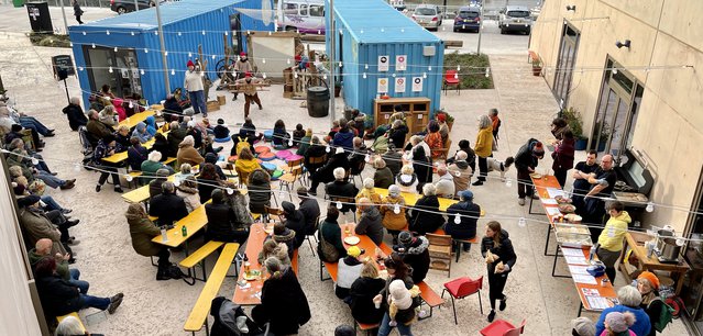 Onion Collective-Louisa-CourtyardTheatreShow-CA-08.JPG