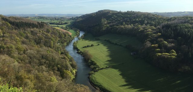 River Dee, Wales.jpg