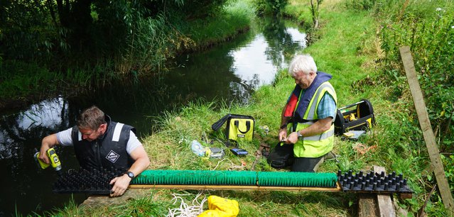 Wessex Chalk Stream Rivers Trust working with Elver Engineering to install eel passes to help returning elvers negotiate weirs elvers negotiate weirs.jpg